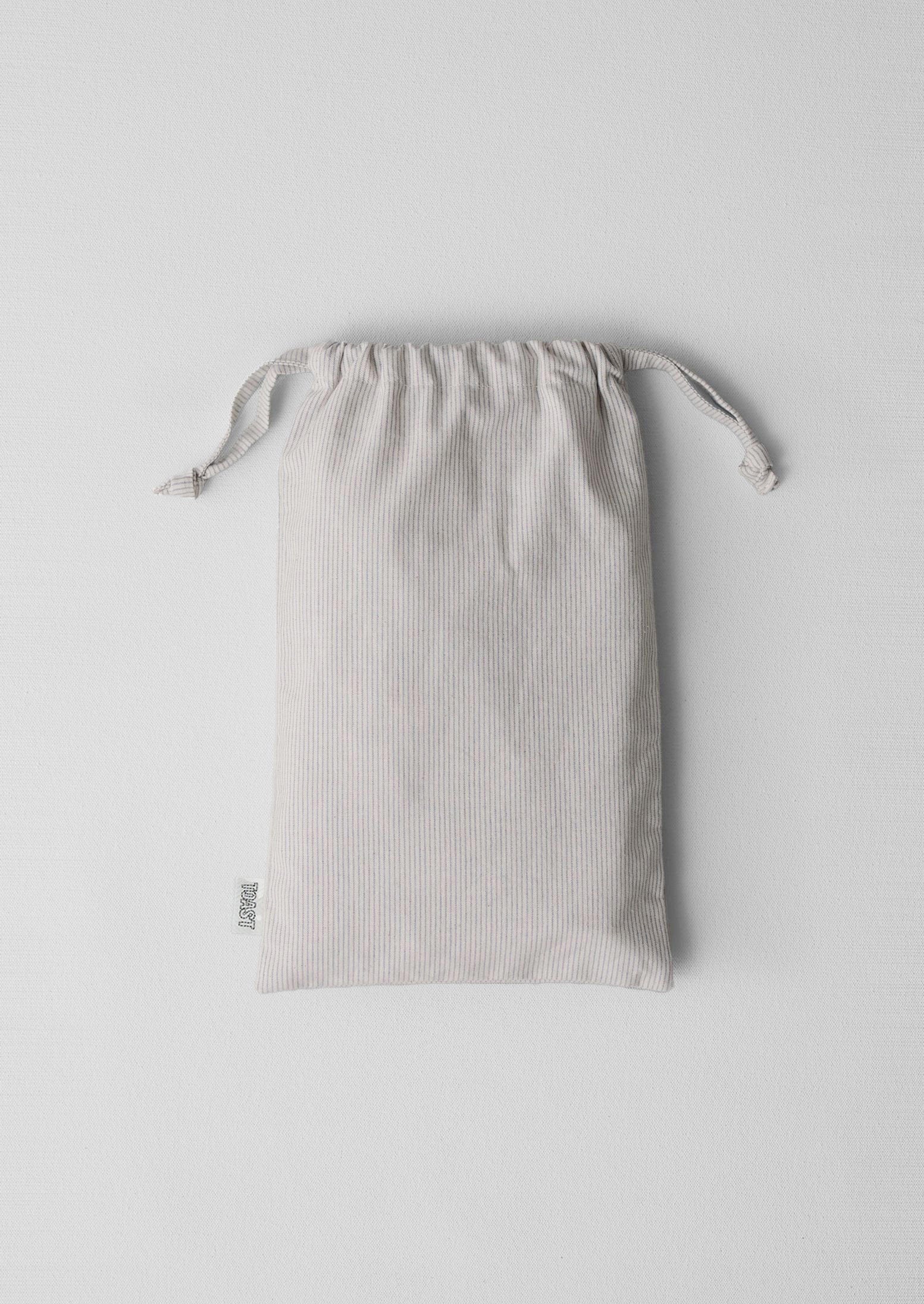 Fine Stripe Cotton Oxford Pillowcase Set | Ecru/Smoke Blue - Image 4