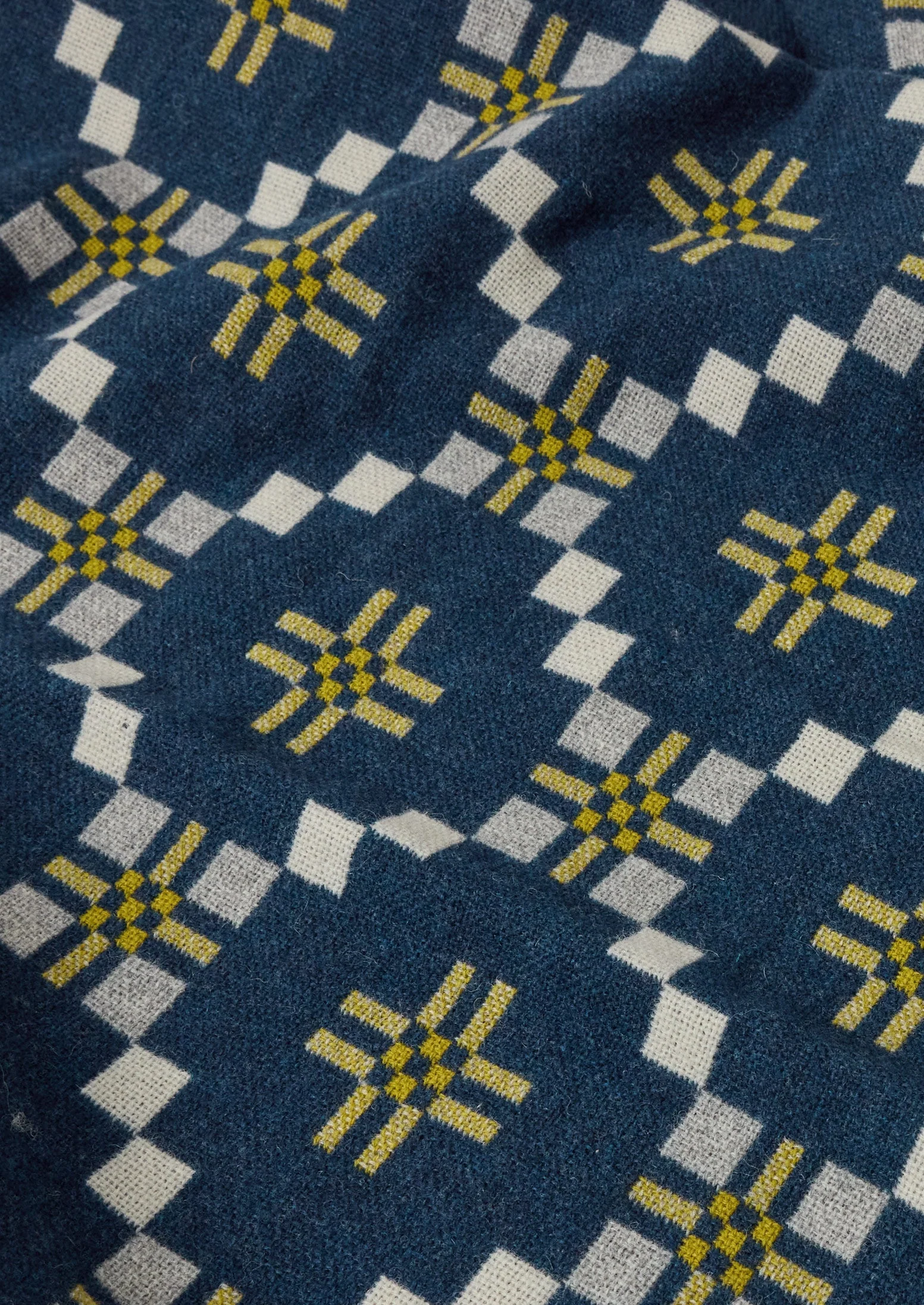 Melin Tregwynt Welsh Blanket | Midnight/Citrus - Image 5