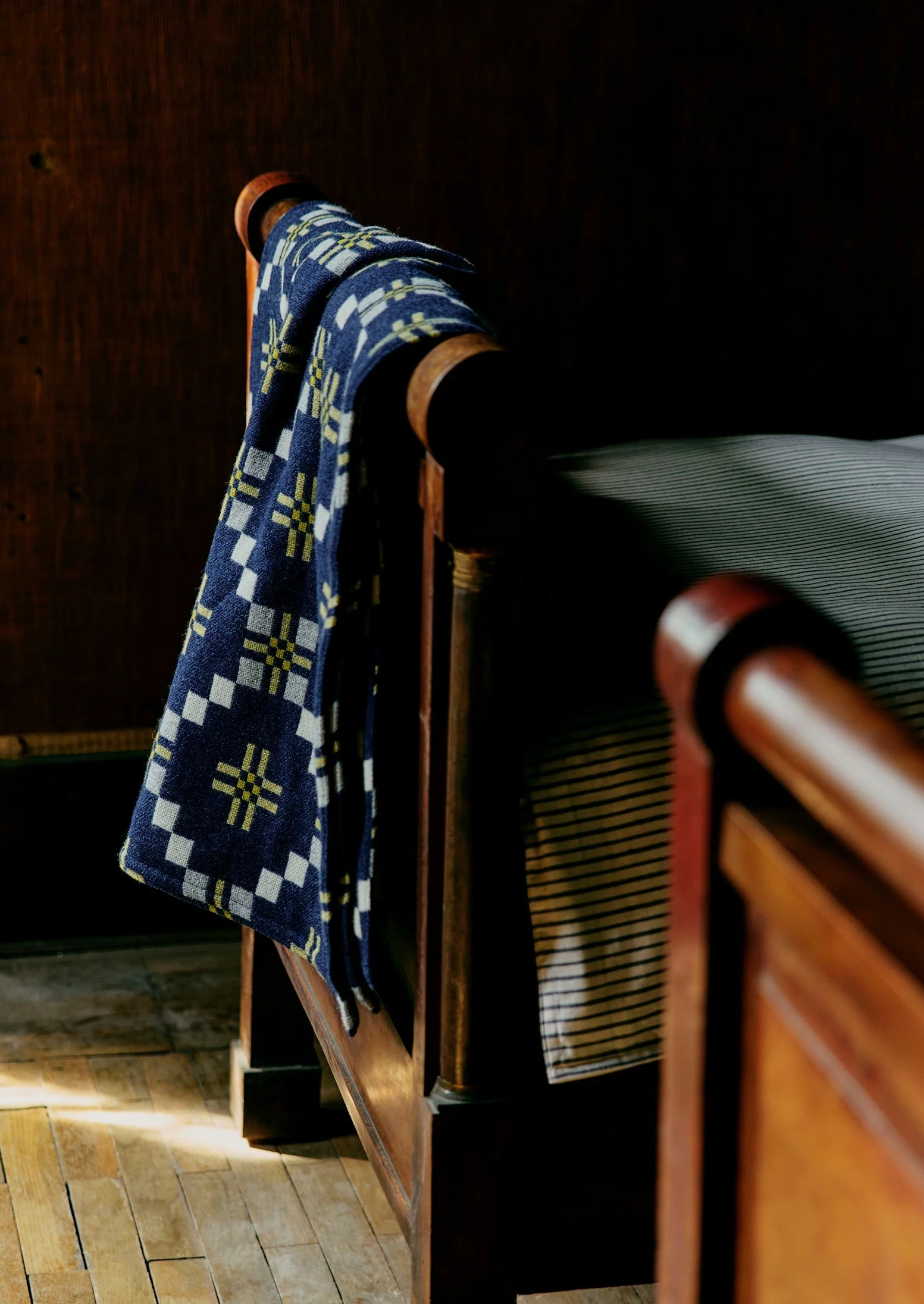 Melin Tregwynt Welsh Blanket | Midnight/Citrus - Image 7